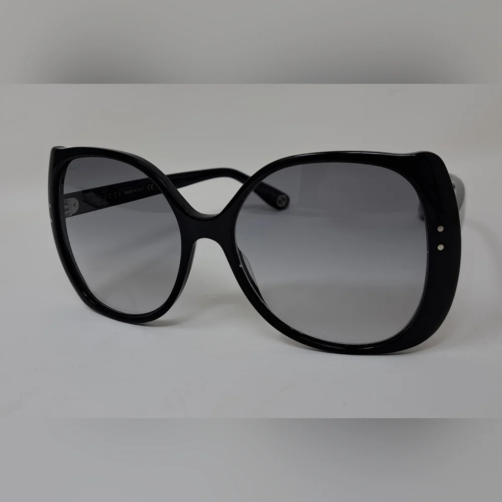 Gucci Nero Sunglasses Oversized Square Frame Black Gray GG0472SA 001 56-17-145